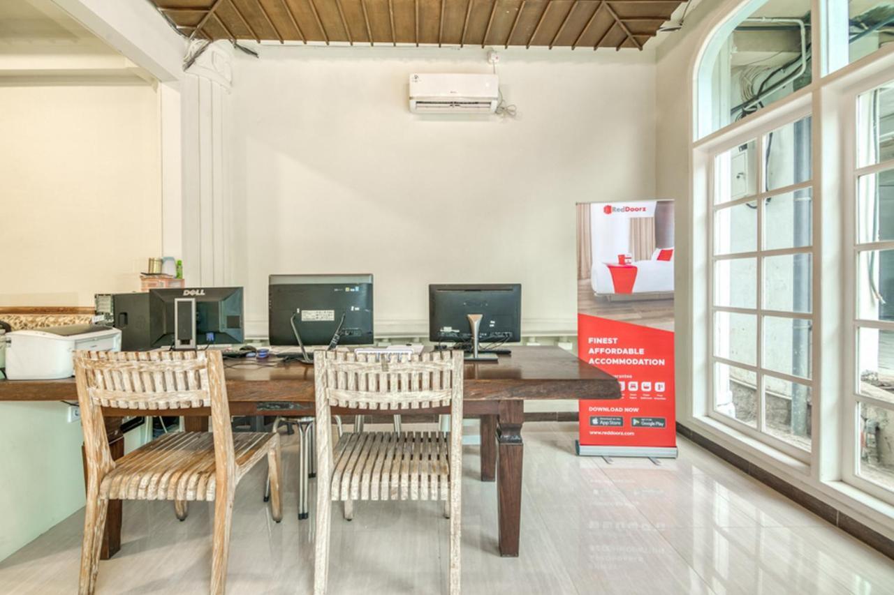 Reddoorz Plus Near Akademi Kepolisian Semarang 3 Eksteriør billede