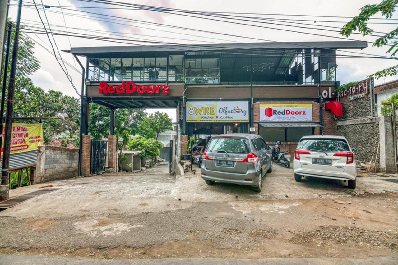 Reddoorz Plus Near Akademi Kepolisian Semarang 3 Eksteriør billede
